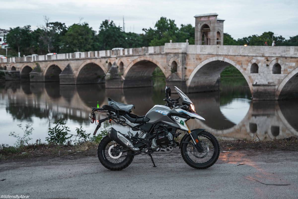 Historical bridges on Meric Bridges are worth visiting especially around Sunset