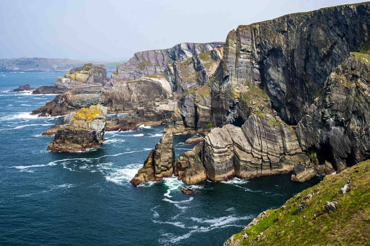 Far south of Ireland are incredibly beautiful cliffs of Meizenheads