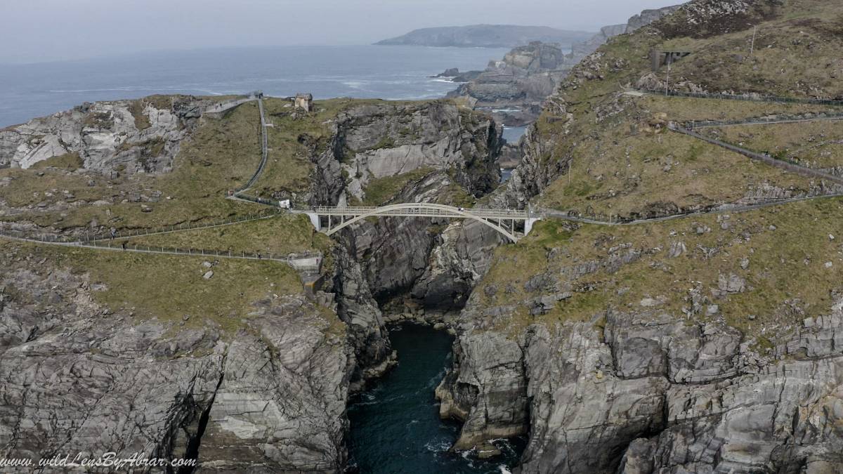 The stunning bridge connecting two islands