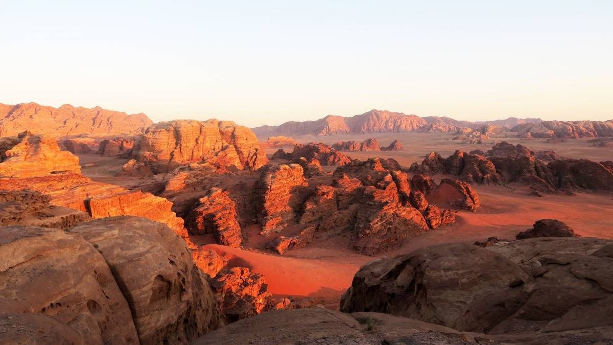 Wadi Rum Jordan - Wadi Rum feels like being on planet mars