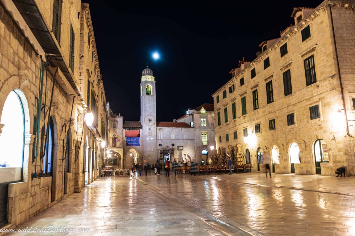 Dubrovnik - Stradun (main street) at night