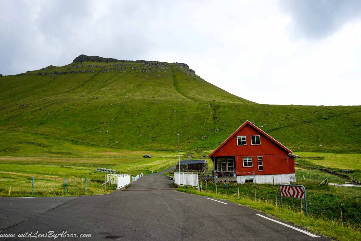 Start of the hiking trail from Trøllanes to Kallur lighthouse