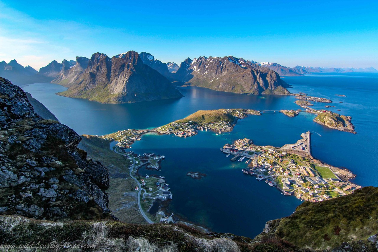 Reinebringen-lofoten-norway