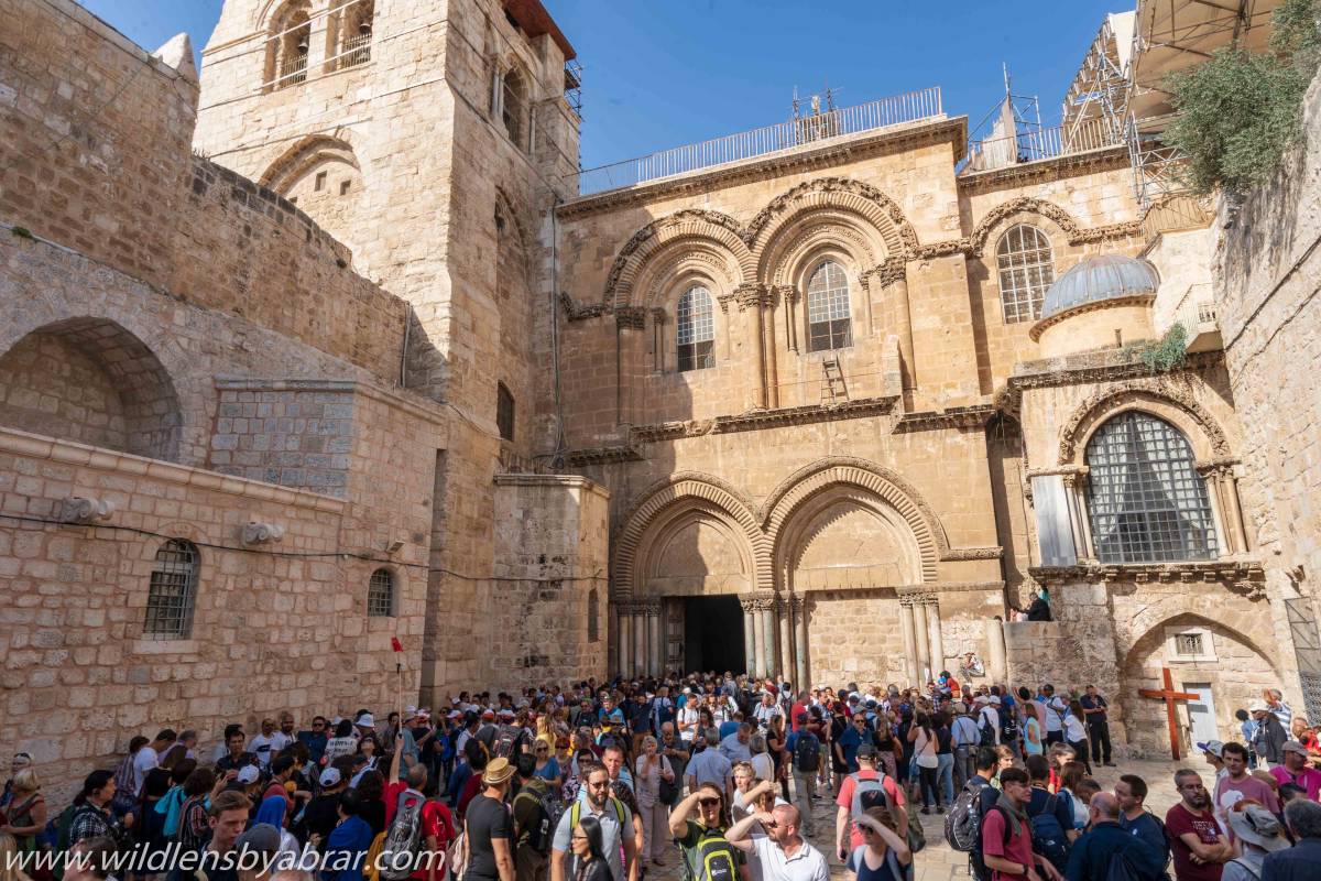 Crowds outside the Church of Holy Sepulchre