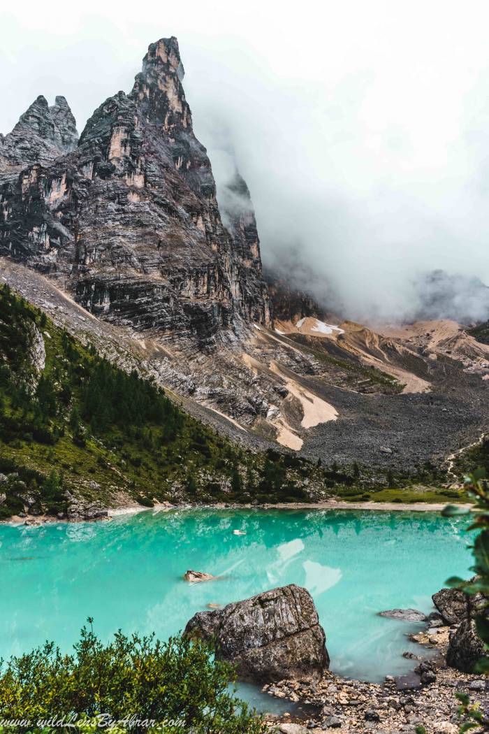 Milky aqua blue coloured water of Lago di Sorapis