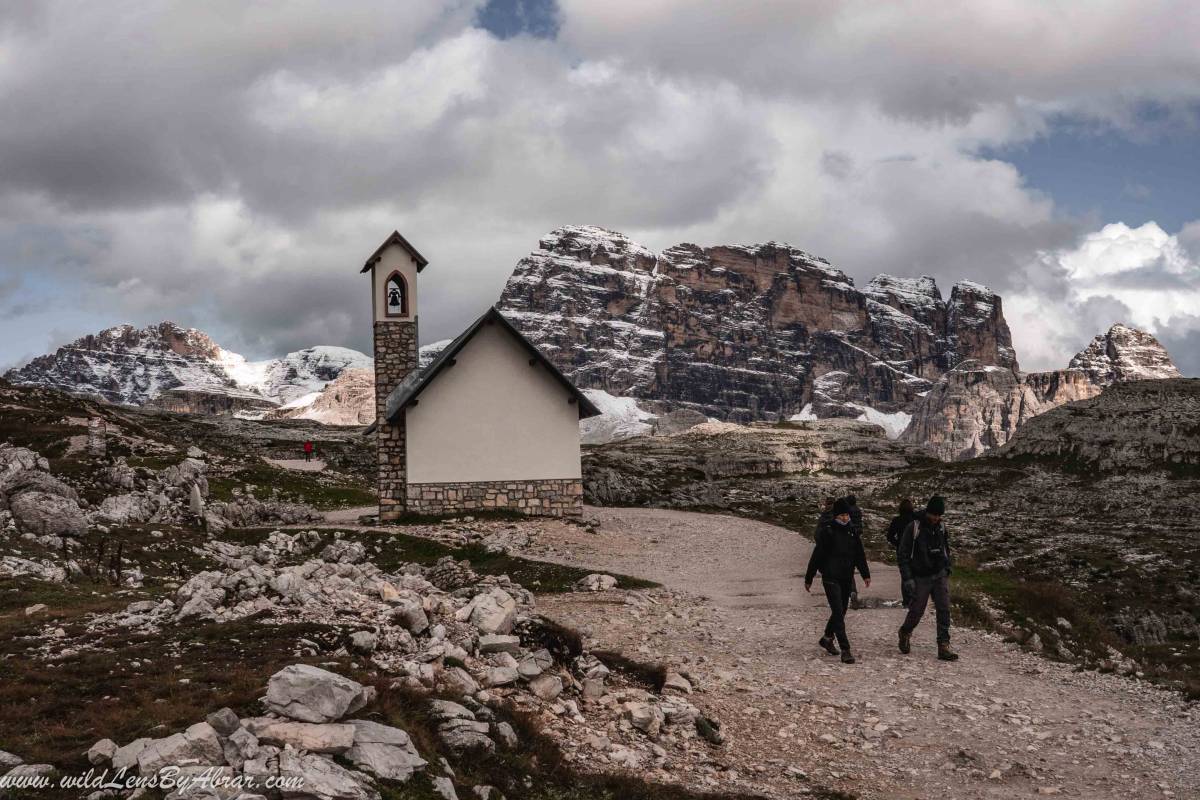 A small church near the Rifugio Lavaredo