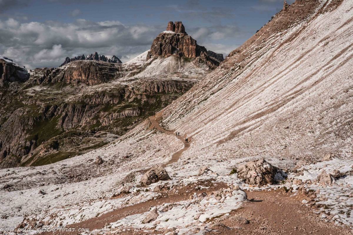 Tre Cime di Lavaredo Trail towards Rifugio Antonio Locatelli