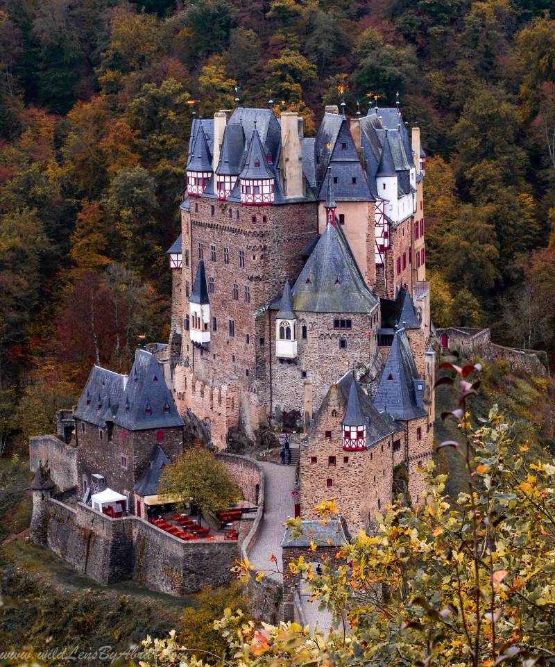 This Picture of Eltz Castle is taken with Sony A7iii 70-200 F4 lens