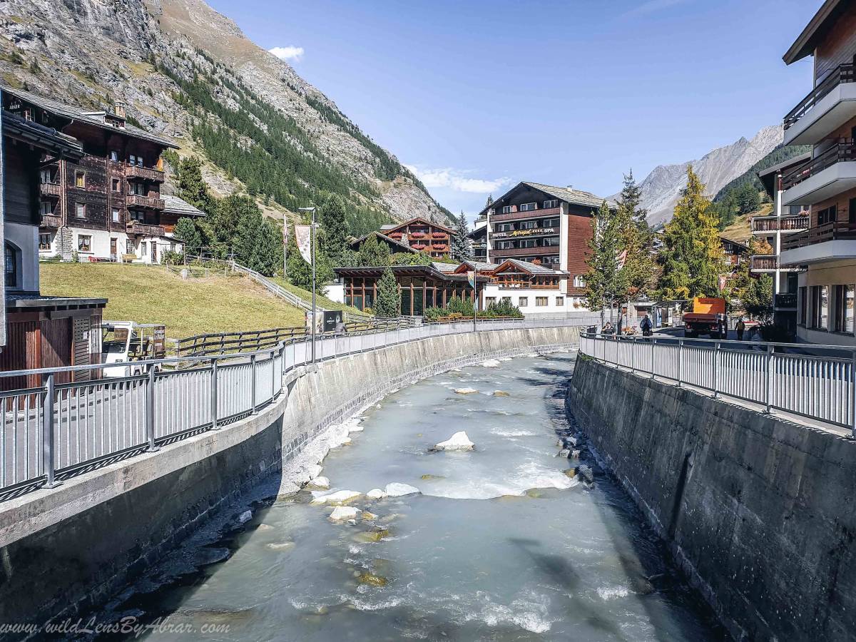 The river flowing from the Zermatt town centre